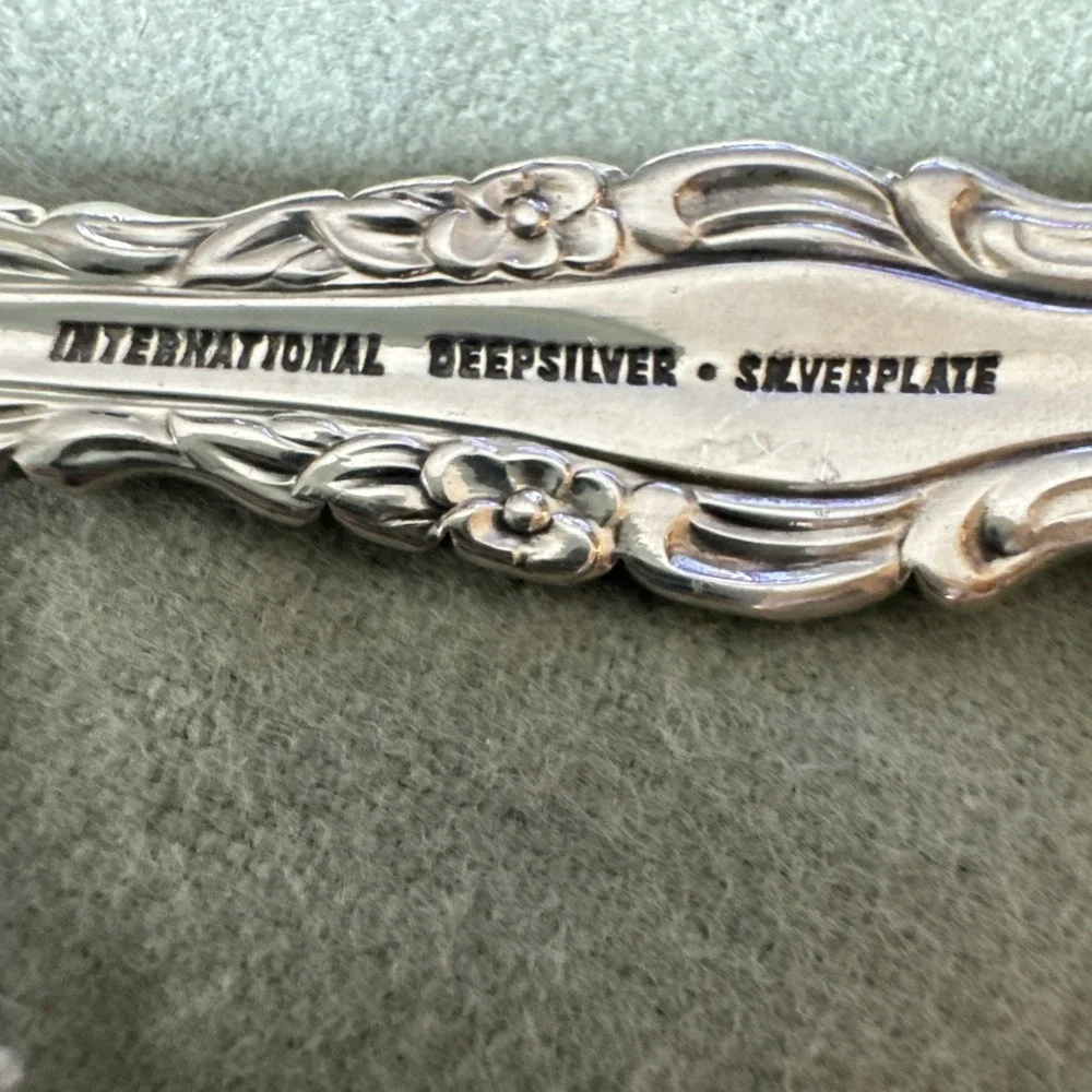 International Silver international countess